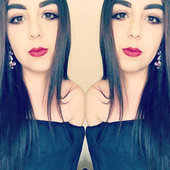 Meet your Posher, Dianna - Picture 1 of 1